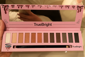TrueBright 12-Color Eyeshadow Palette